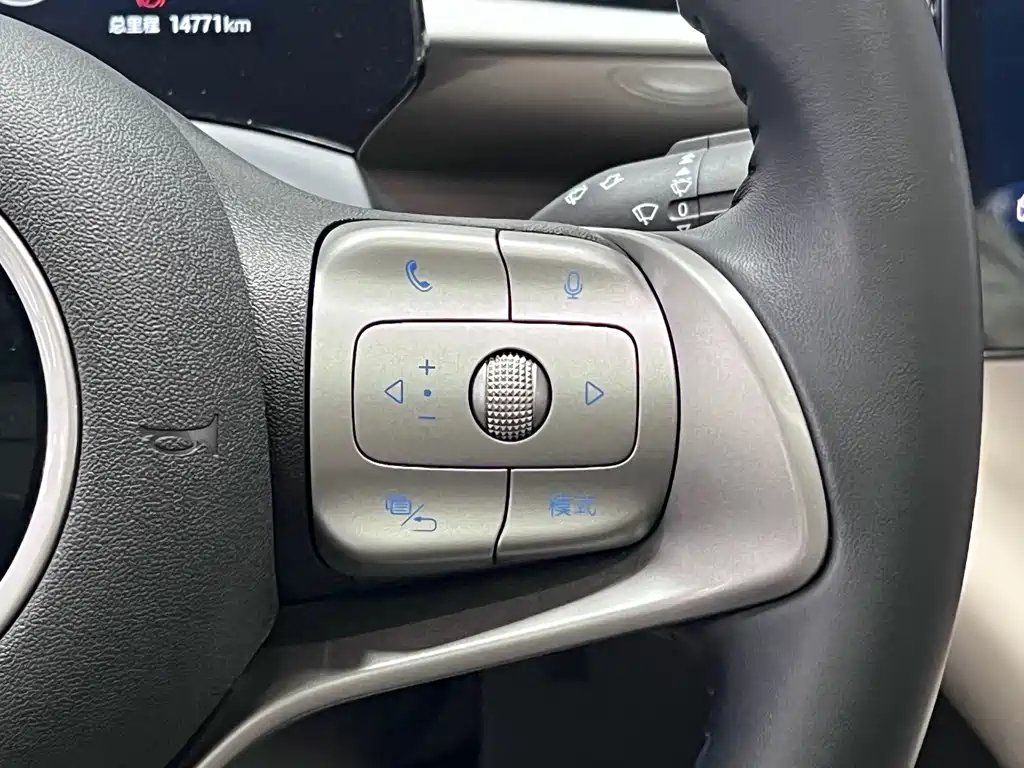 BYD Dolphin — миниатюра 32