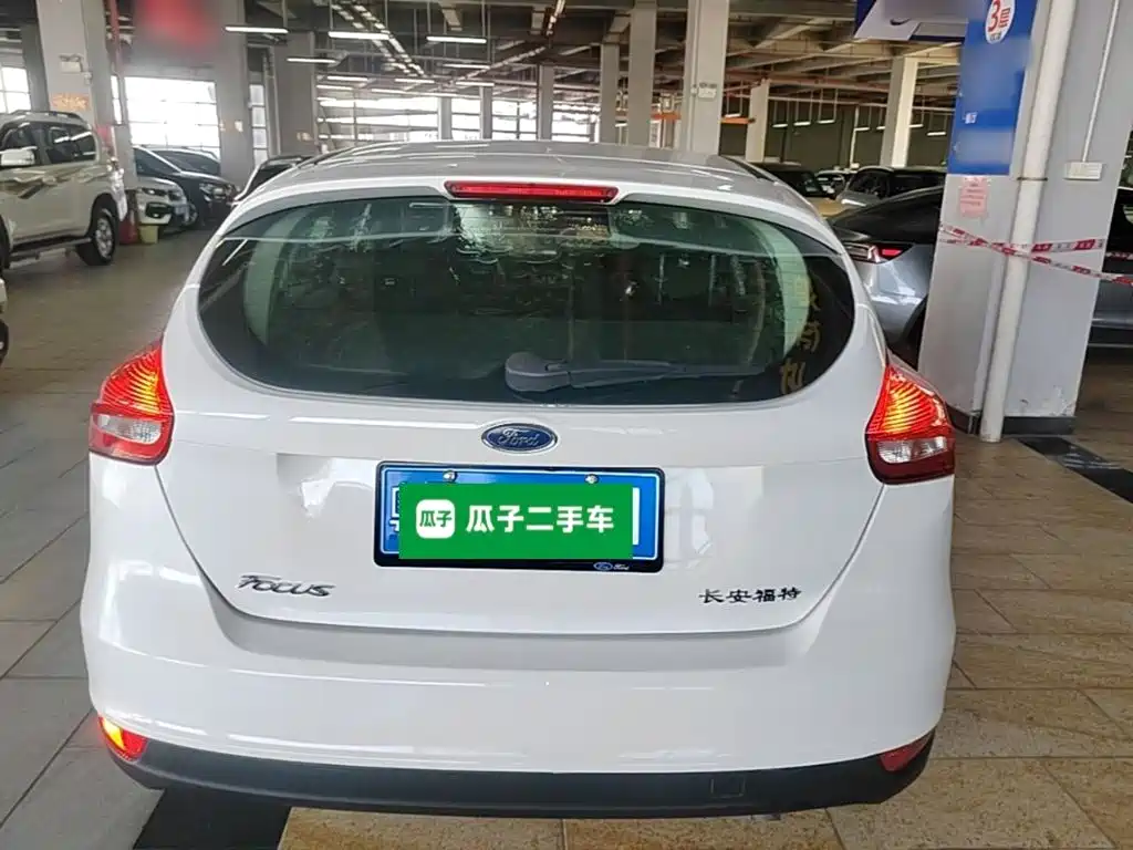Ford Focus — миниатюра 6