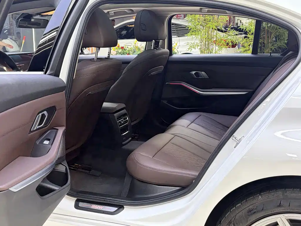 BMW i3 — миниатюра 10