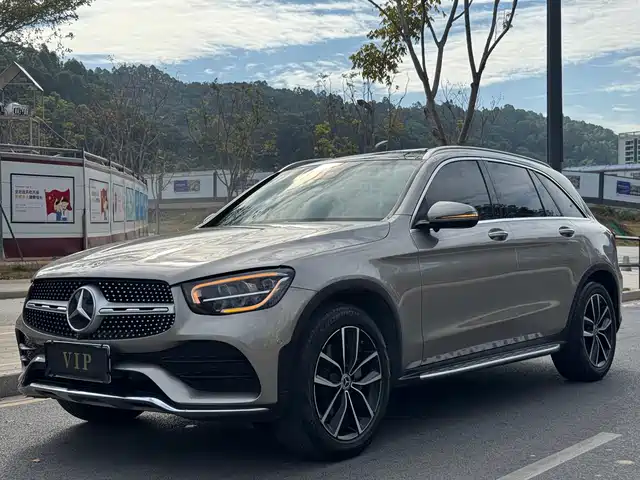 MERCEDES BENZ GLC