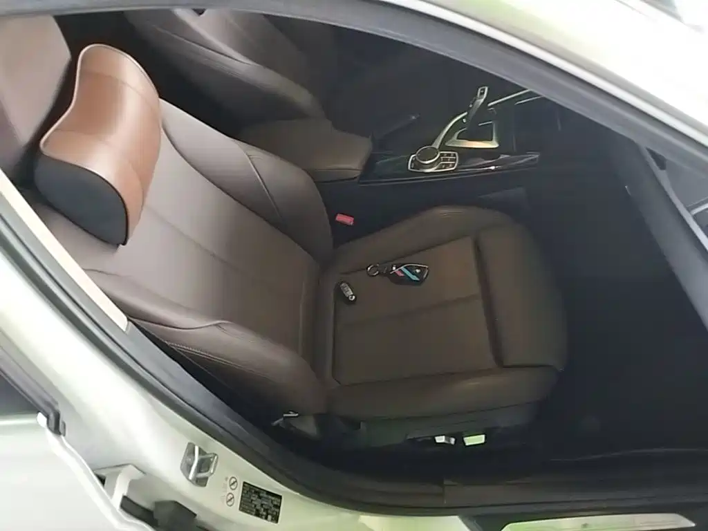 BMW 3 Series — миниатюра 25
