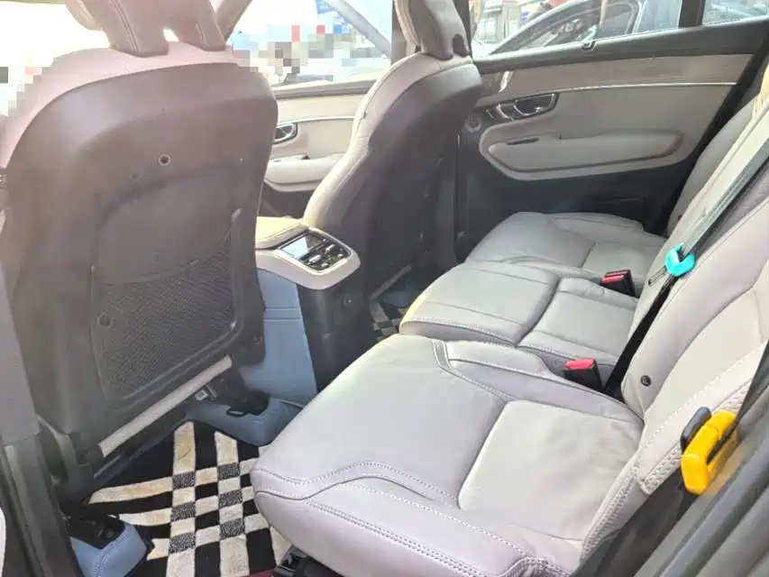 VOLVO XC90 PLUG IN HYBRID