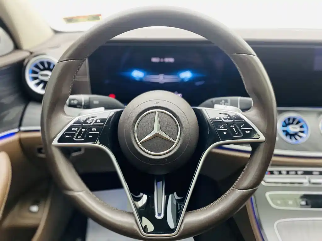 Mercedes-Benz E-Class E 2022 E 300 L Luxury