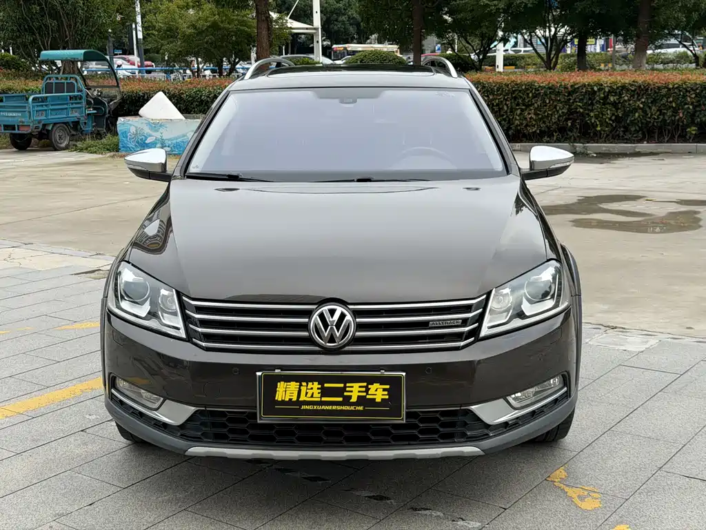 Volkswagen Magotan (Import) — миниатюра 2