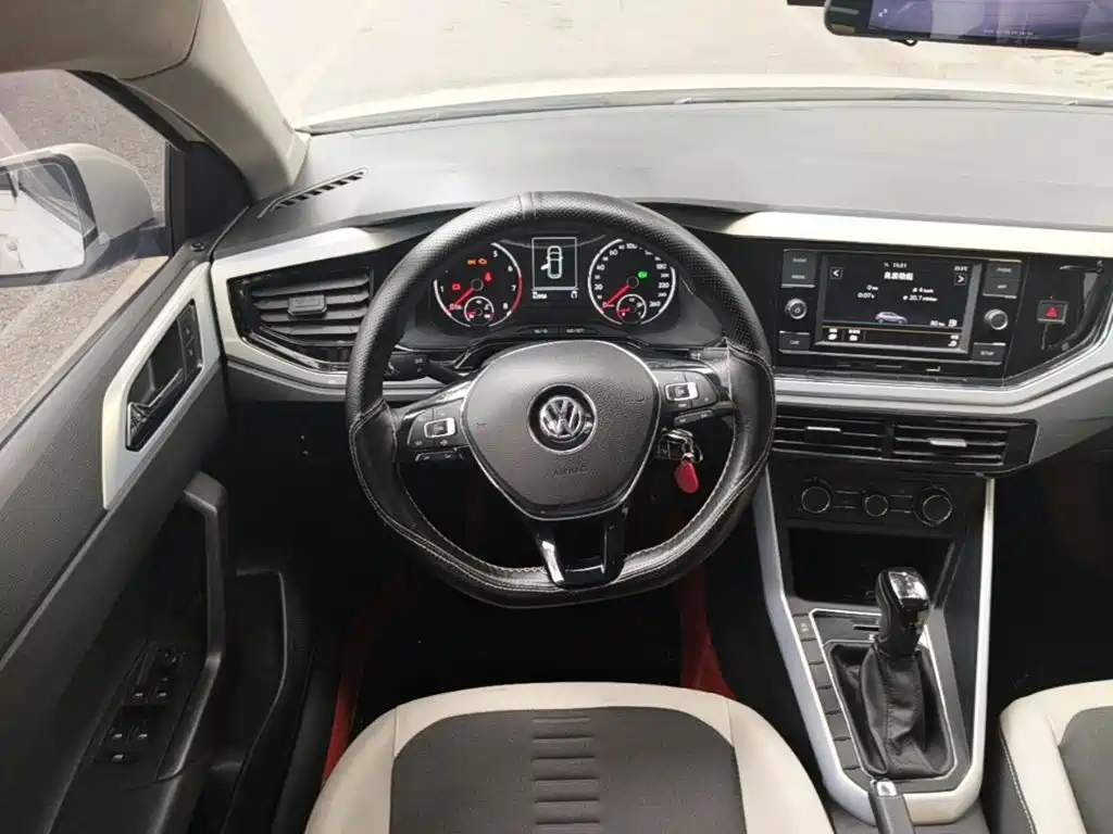 Volkswagen Polo — миниатюра 11
