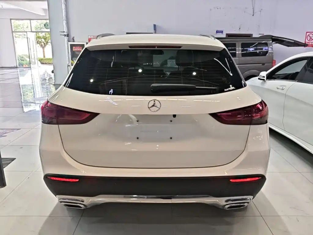 Mercedes-Benz GLA — миниатюра 6