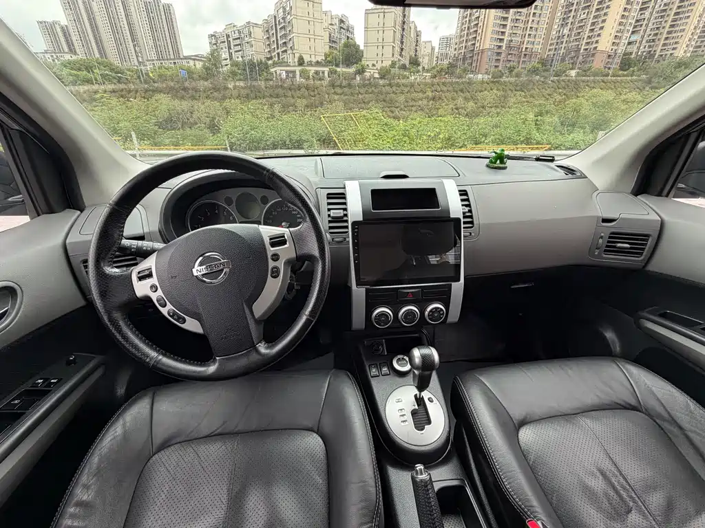 Nissan X-Trail — миниатюра 8