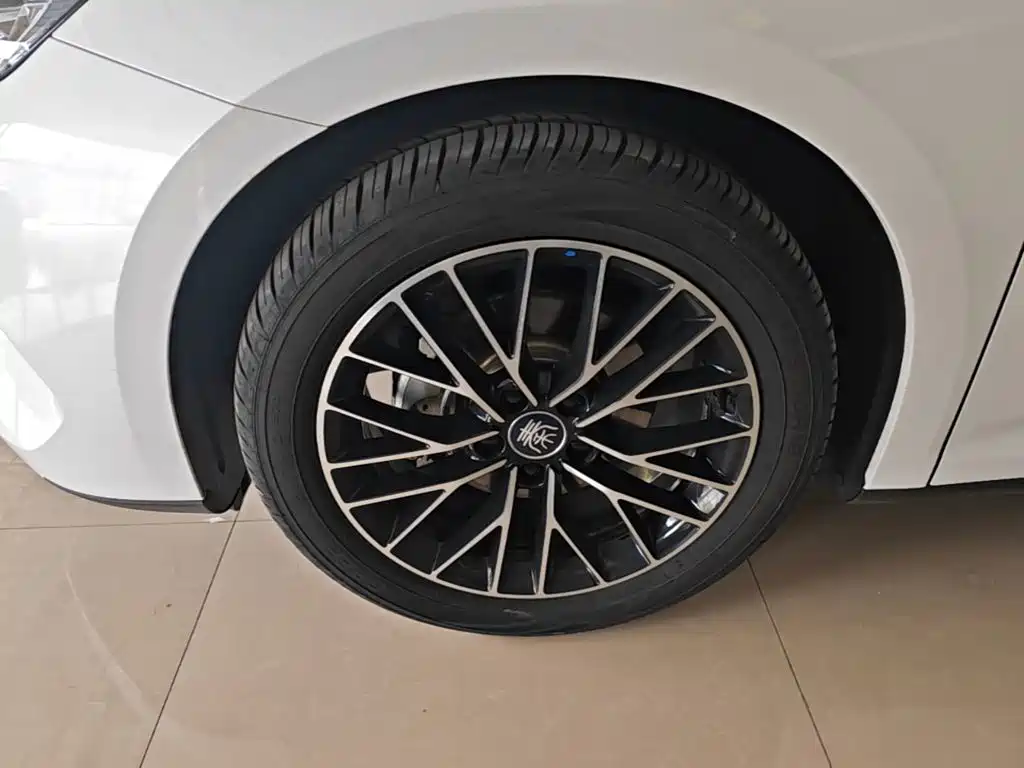 BYD Qin L — миниатюра 23