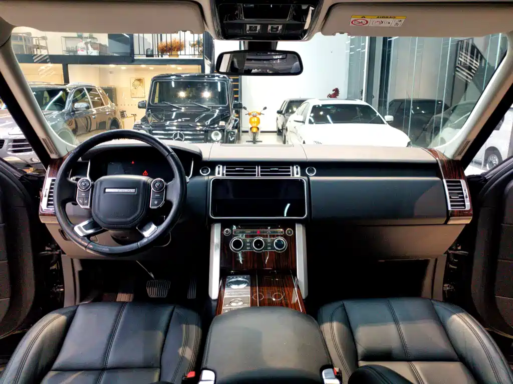 Land Rover Range Rover — миниатюра 11