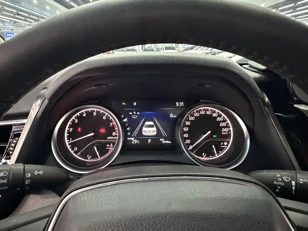 Toyota Camry — миниатюра 14
