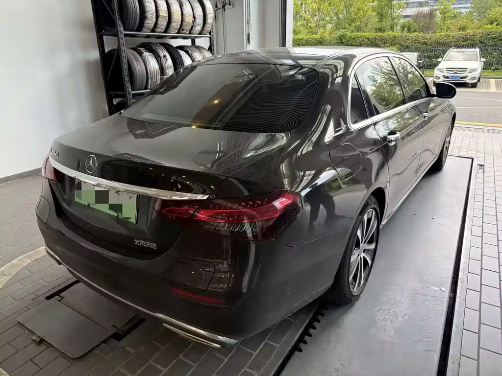 Mercedes-Benz E-Class New Energy — миниатюра 2