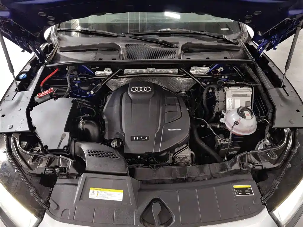 Audi Q5L 2018 40 TFSI Fashion V
