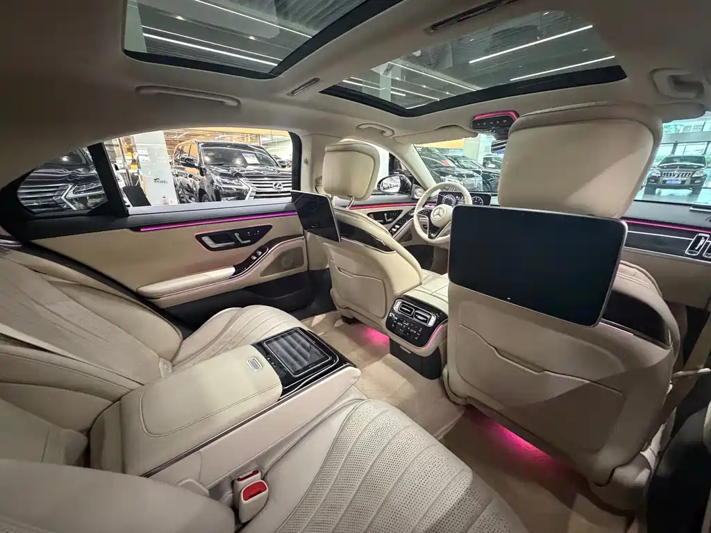 Mercedes-Benz S-Class — миниатюра 13
