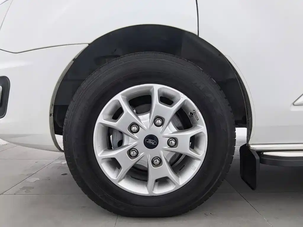 Ford Tourneo — миниатюра 17