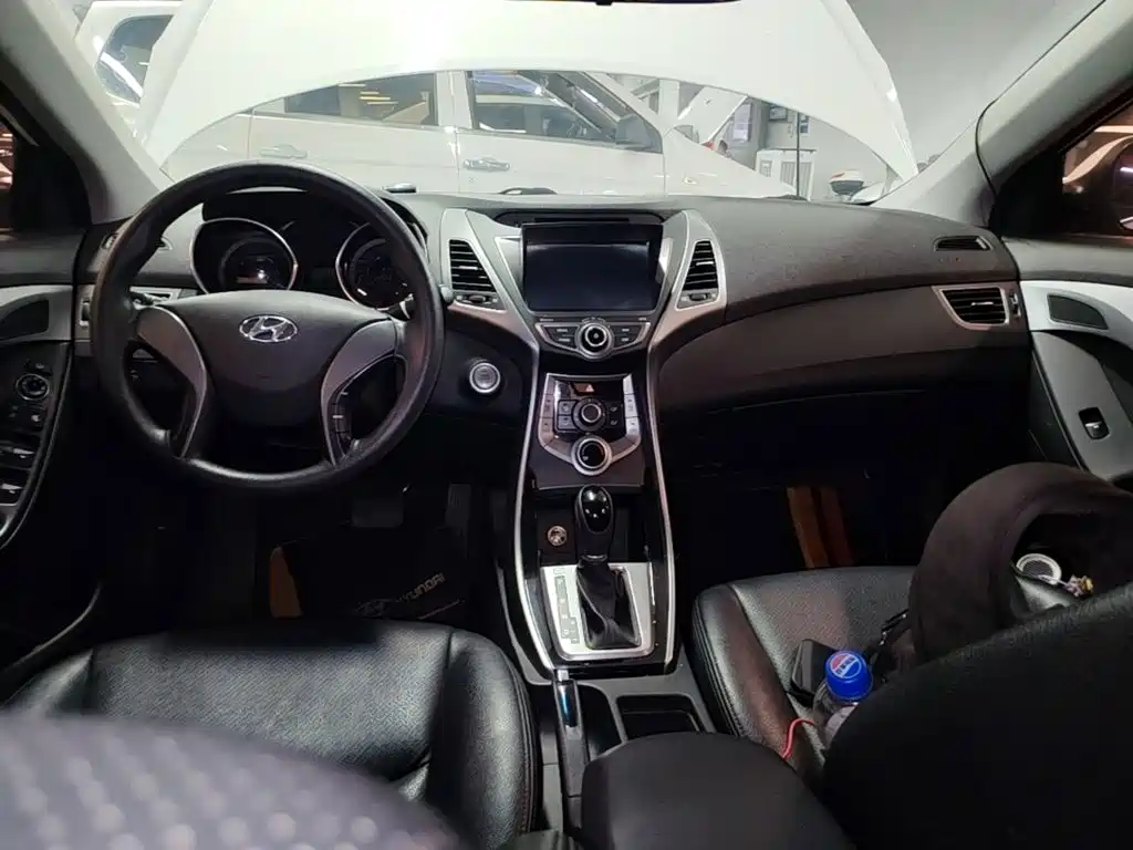 Hyundai Elantra Langdong — миниатюра 14