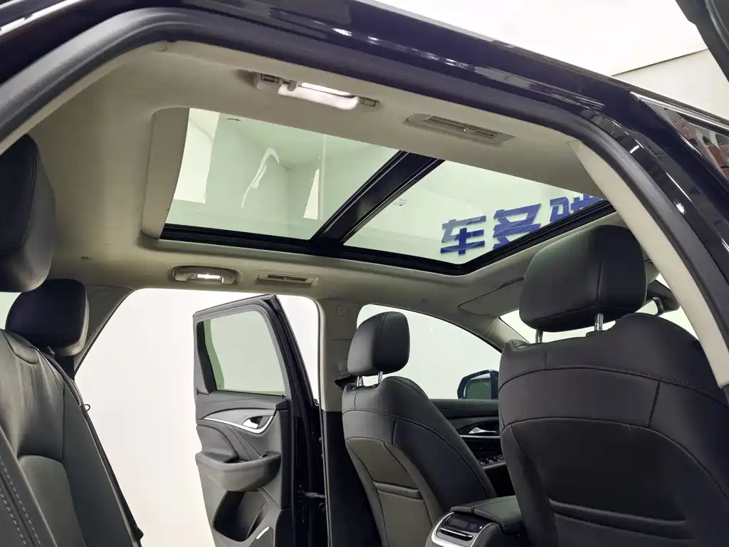 Buick Enclave — миниатюра 17