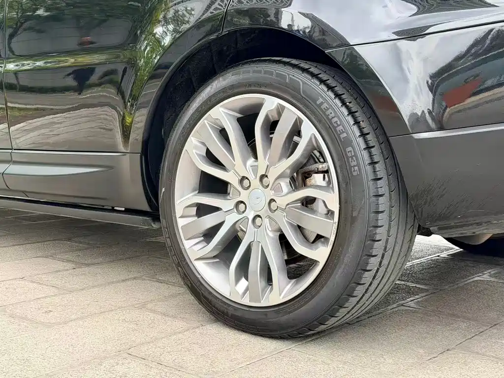 Land Rover Sport — миниатюра 35