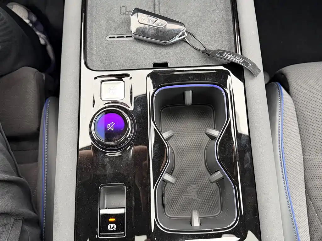 Volkswagen Teramont — миниатюра 7