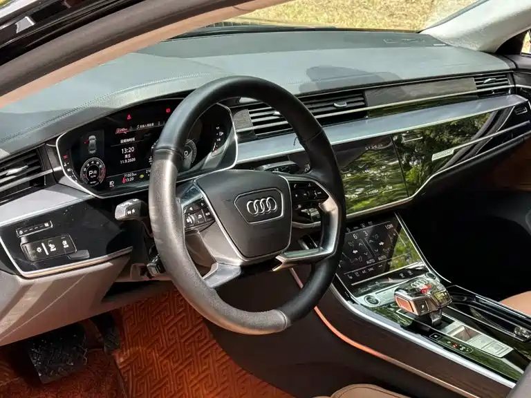 Audi A8 — миниатюра 7