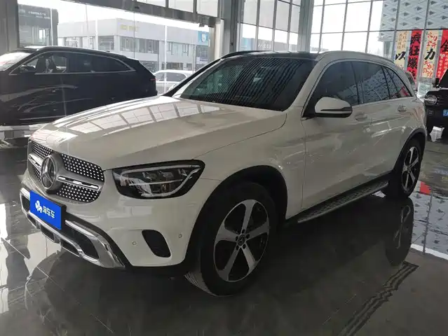MERCEDES-BENZ GLC