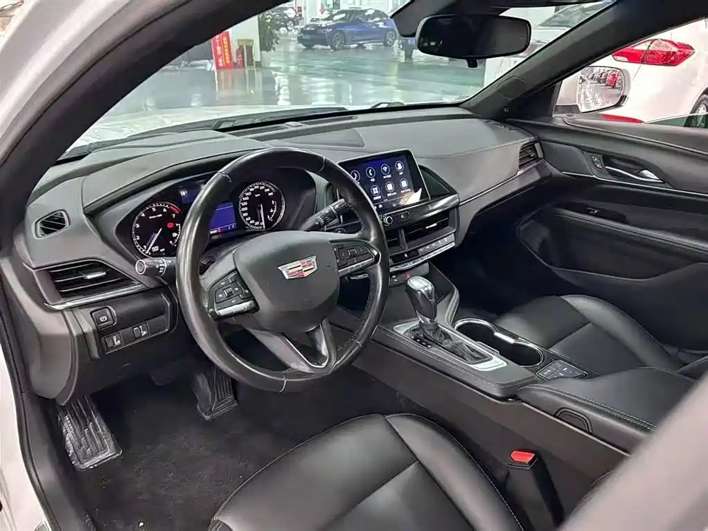 Cadillac CT4 — миниатюра 4
