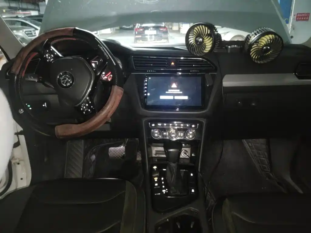 Volkswagen Tiguan L — миниатюра 12
