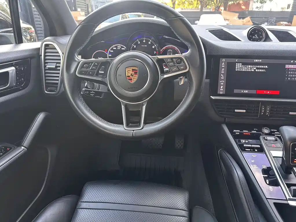 PORSCHE CAYENNE