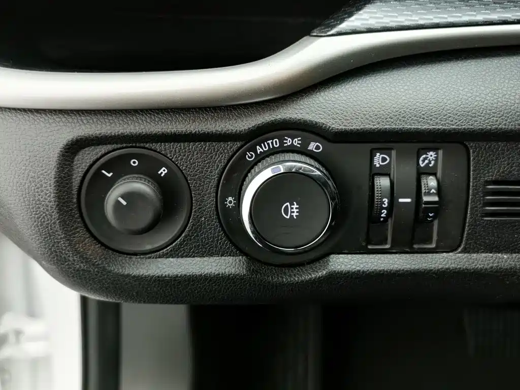 Buick Excelle — миниатюра 21