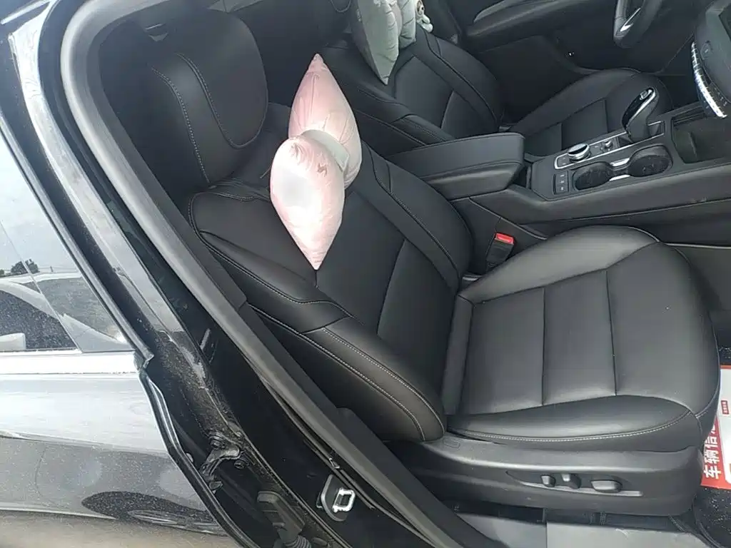 Cadillac XT4 — миниатюра 25