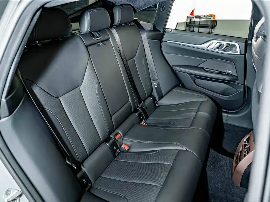 BMW 4 Series — миниатюра 23