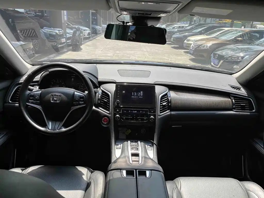 Honda Avancier — миниатюра 4