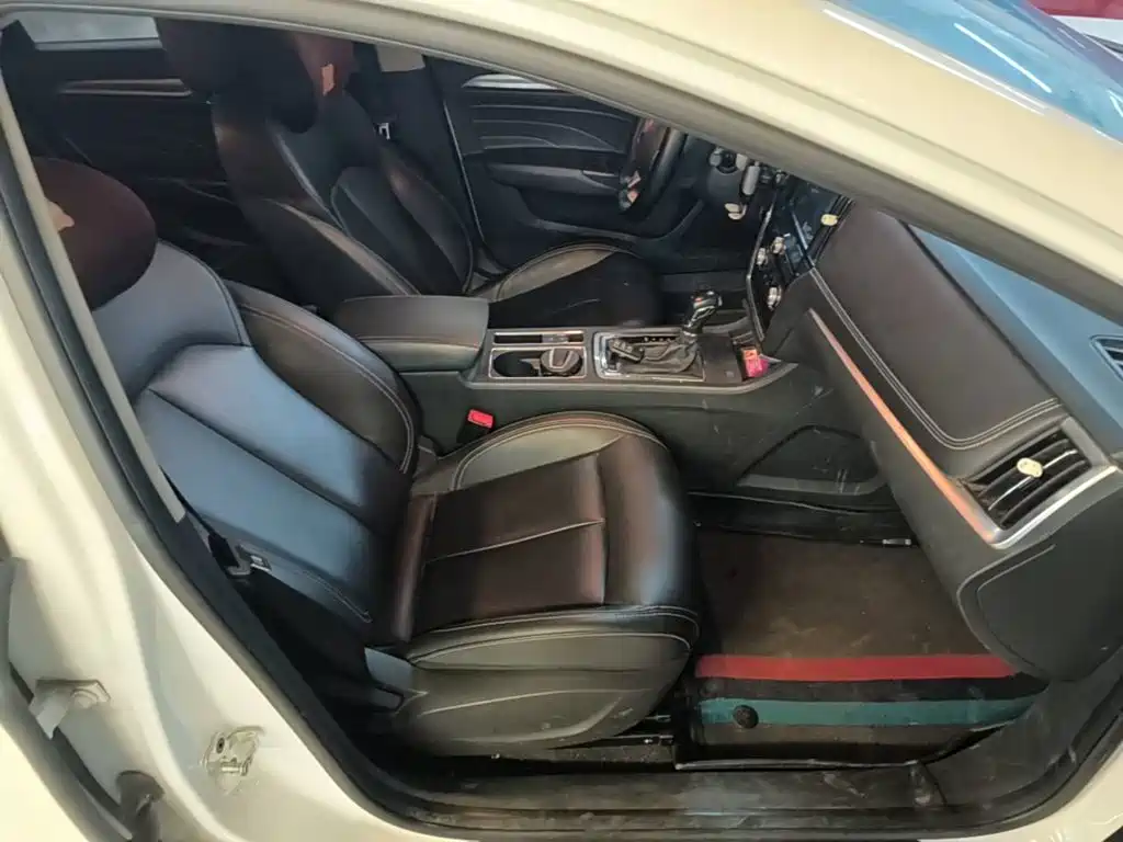 Roewe i6 Classic — миниатюра 25