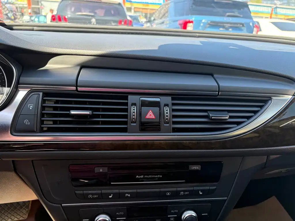 Audi A6L — миниатюра 16