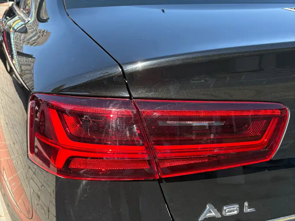 Audi A6L — миниатюра 10