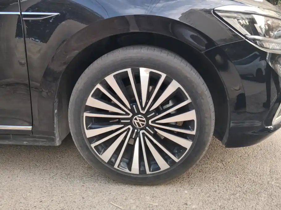 Volkswagen Passat — миниатюра 6