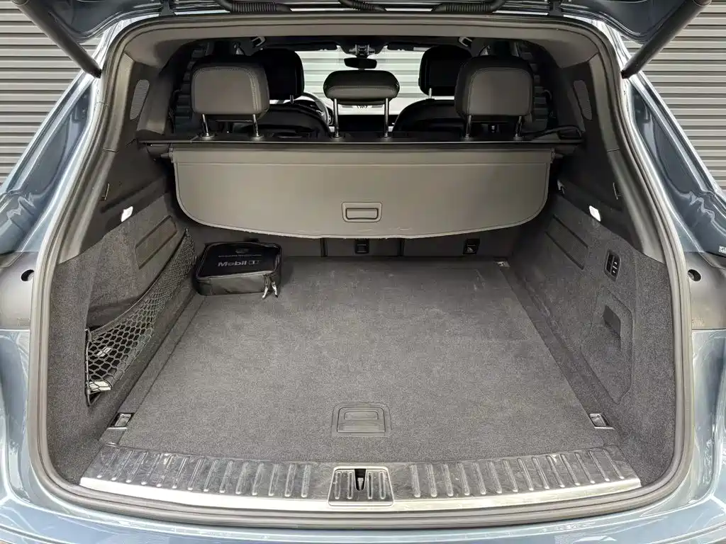 Porsche Cayenne Hybrid — миниатюра 10
