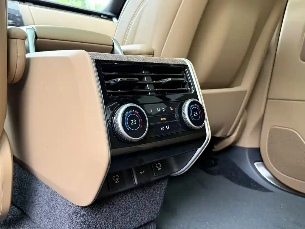 Land Rover Range Rover — миниатюра 2