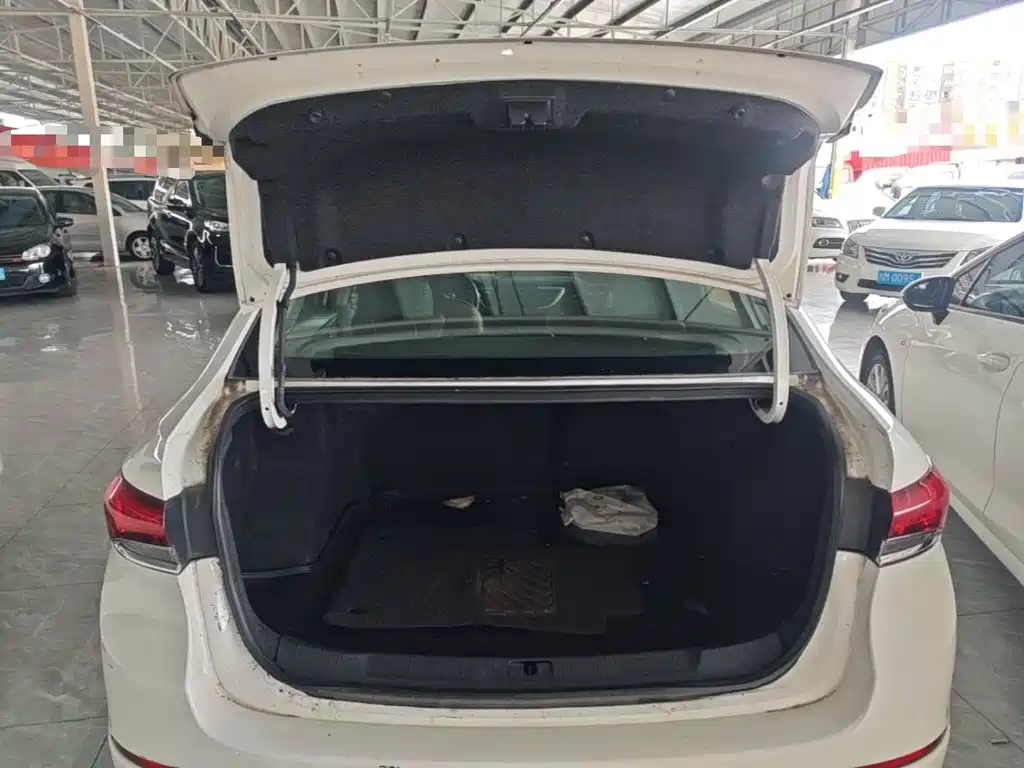 Buick Excelle — миниатюра 19