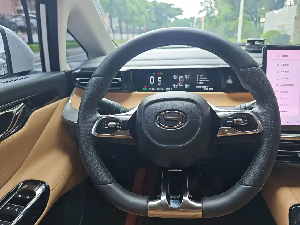 GAC Motor Trumpchi E8 PHEV — миниатюра 20