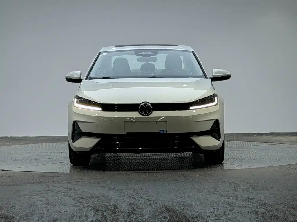 Volkswagen Sagitar — миниатюра 2
