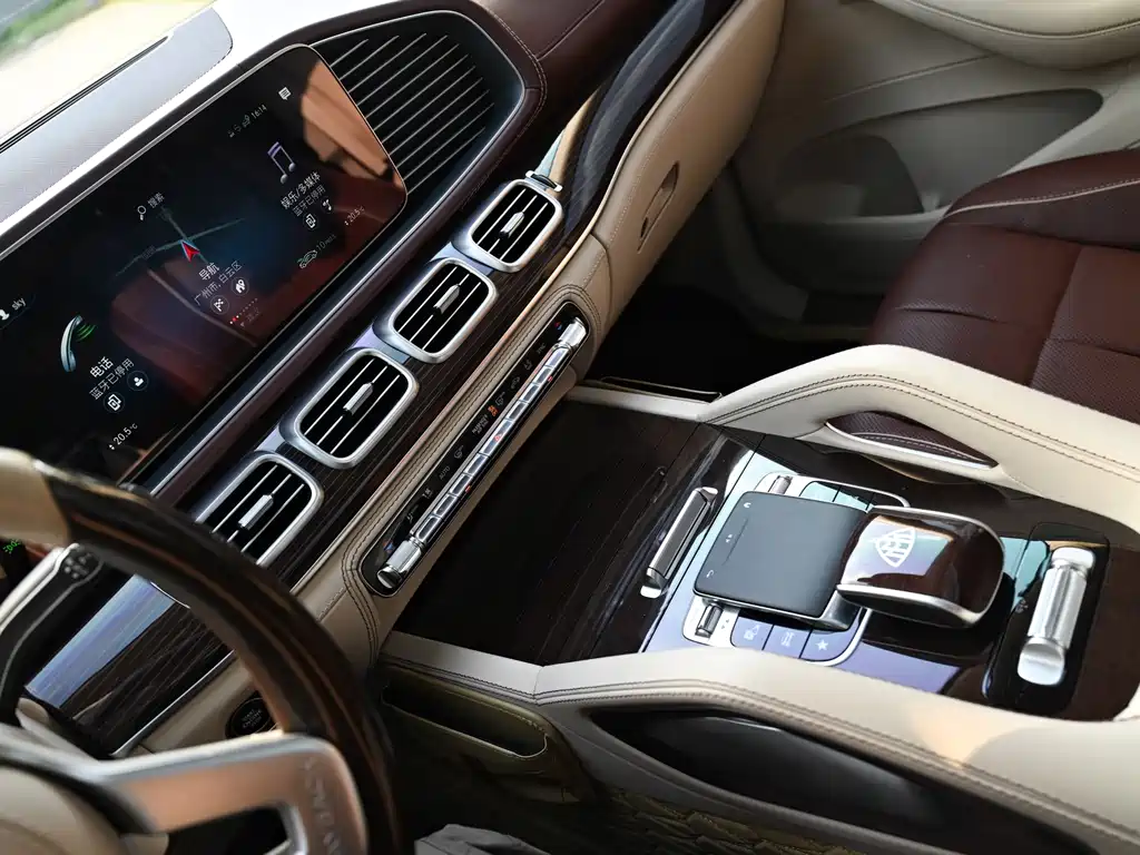 Mercedes-Benz GLS — миниатюра 10