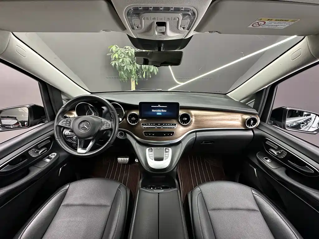 Mercedes-Benz V-Class V 2022 V 260 L Luxury
