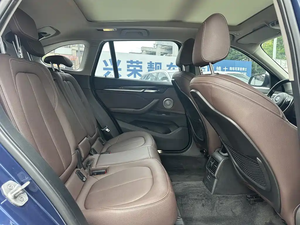 BMW X1 — миниатюра 12