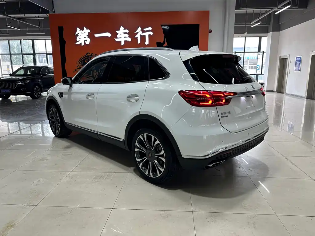 Hongqi HS5 2.0T Connected Flagship Enjoy 4WD Edition, фото 4