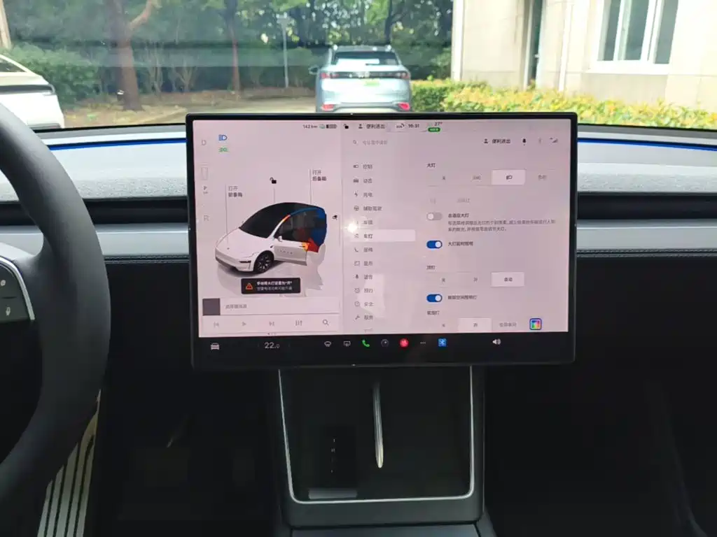 Tesla Model Y L — миниатюра 9