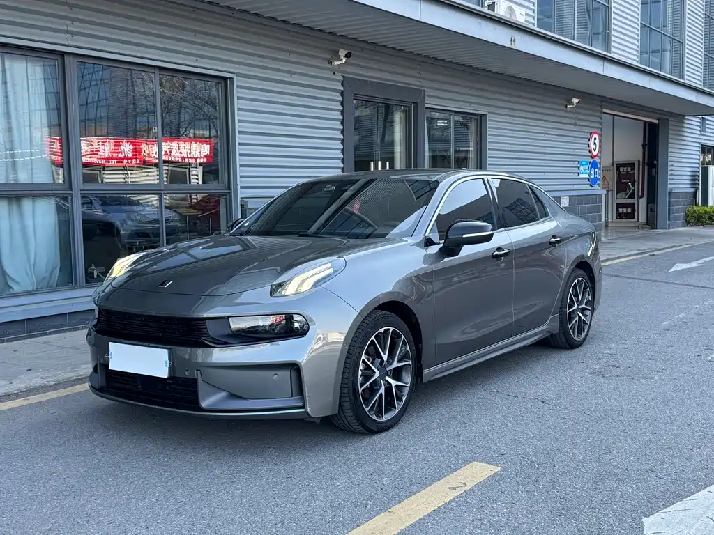 Lynk & Co 03 2021