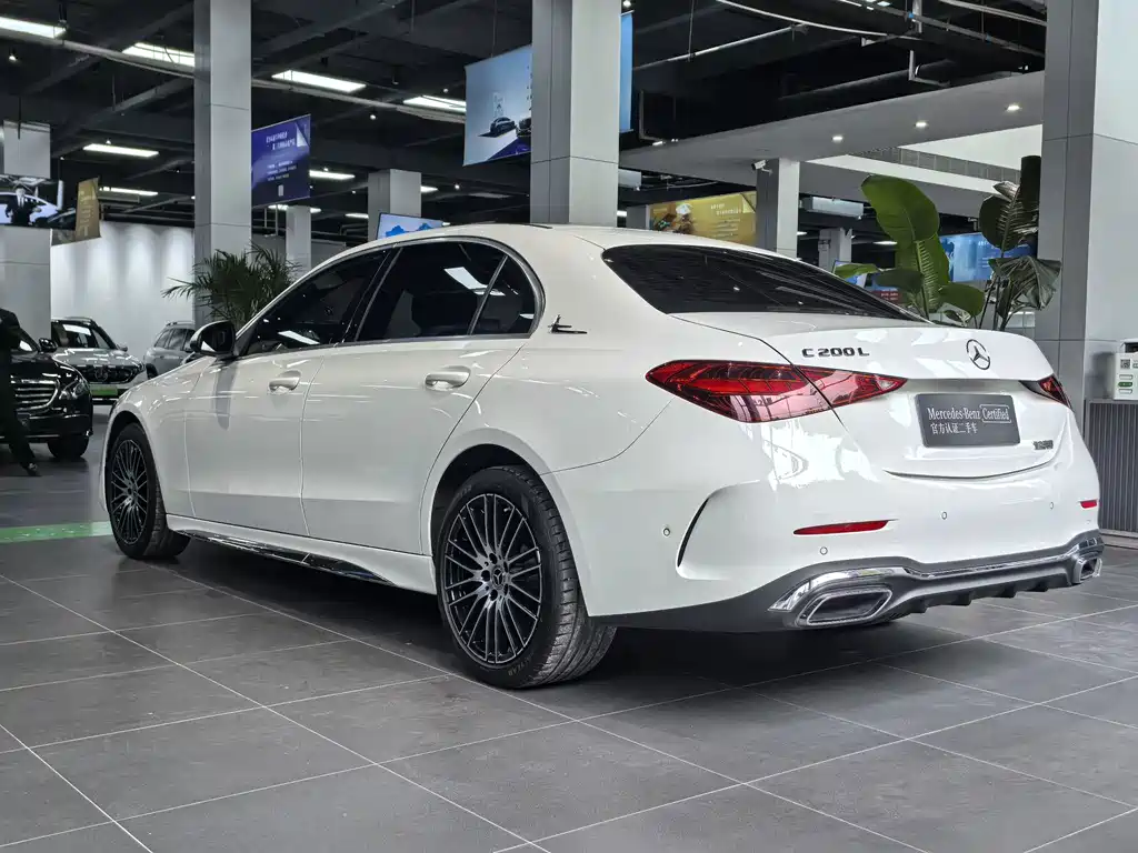 Mercedes-Benz C-Class — миниатюра 15