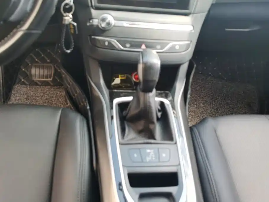 Peugeot 408 — миниатюра 16