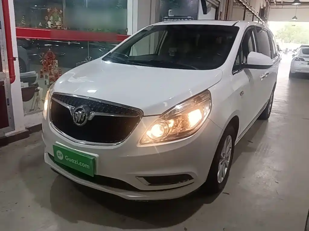 Buick GL8 — миниатюра 2