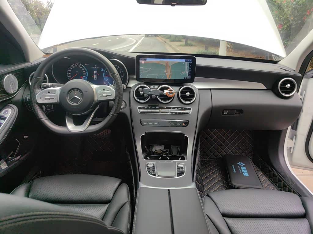 BMW 3 Series 1.5 л 2021 г. Белый, пробег 30299 км